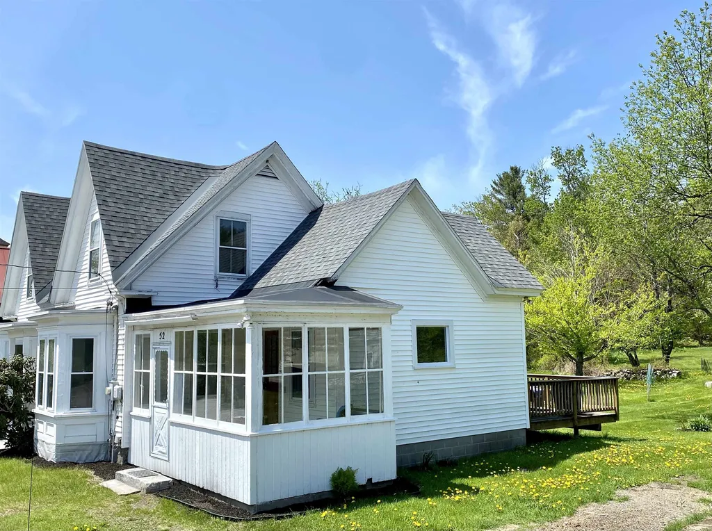 52 Lower Main Street Sunapee NH 03782