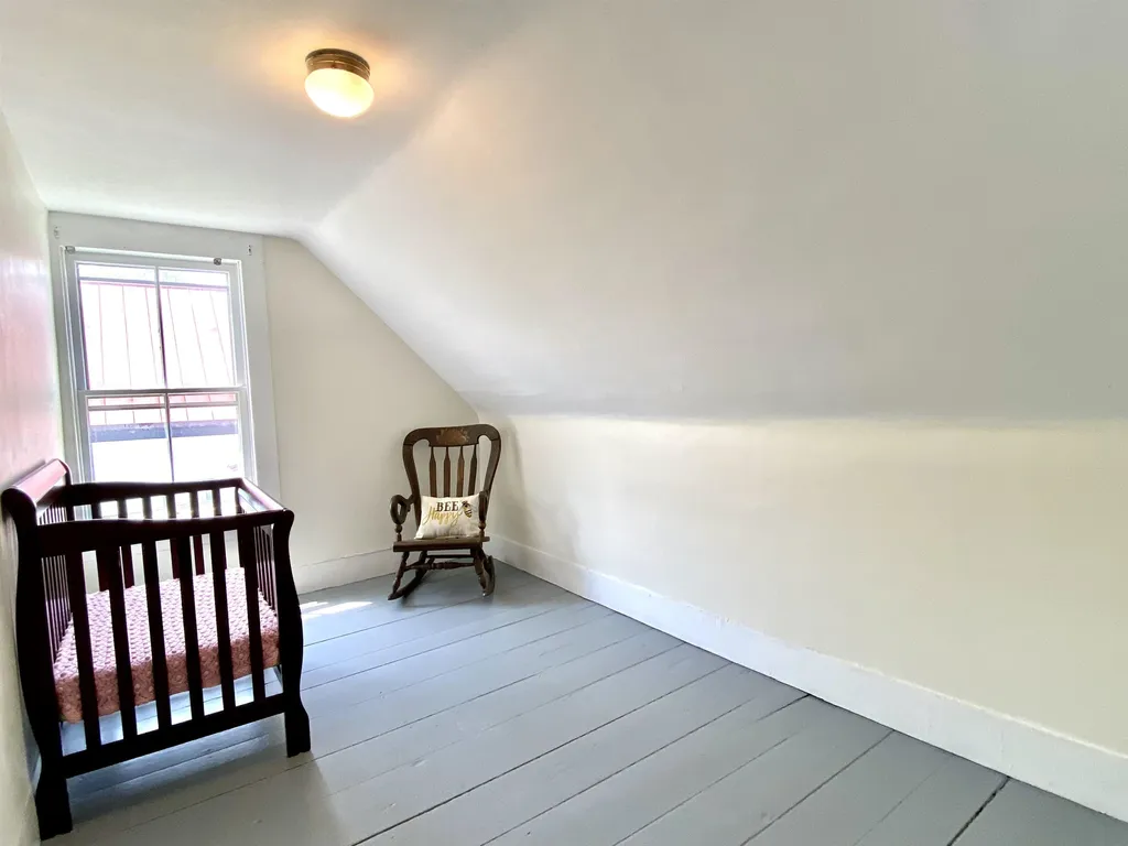 52 Lower Main Street Sunapee NH 03782