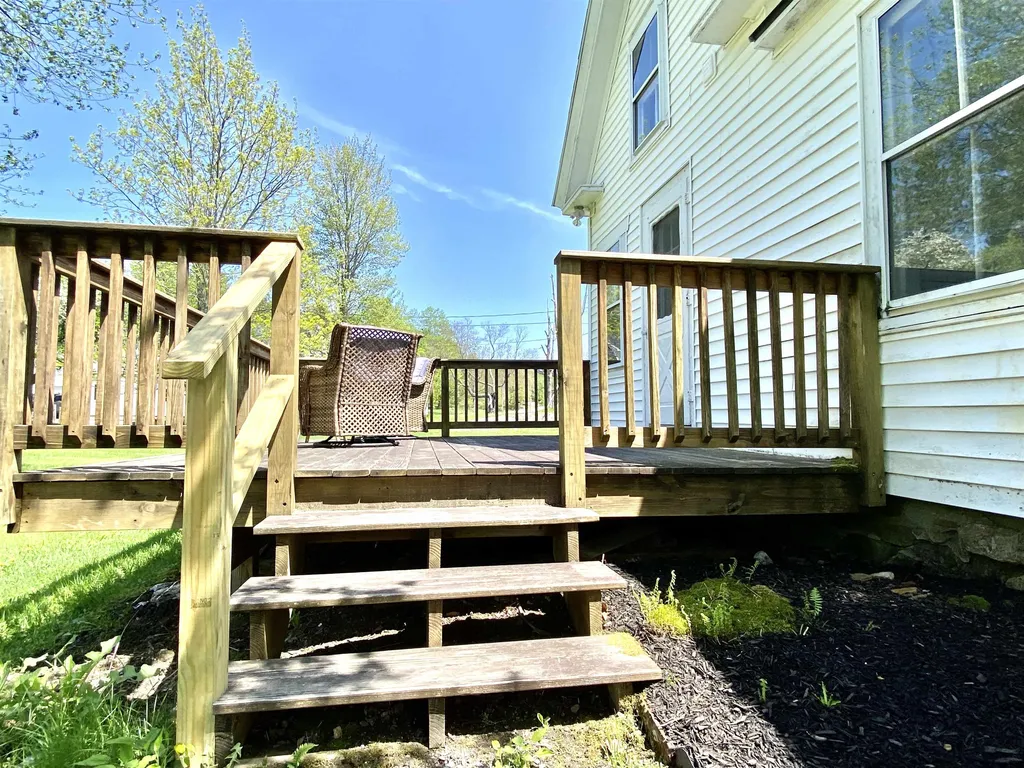 52 Lower Main Street Sunapee NH 03782