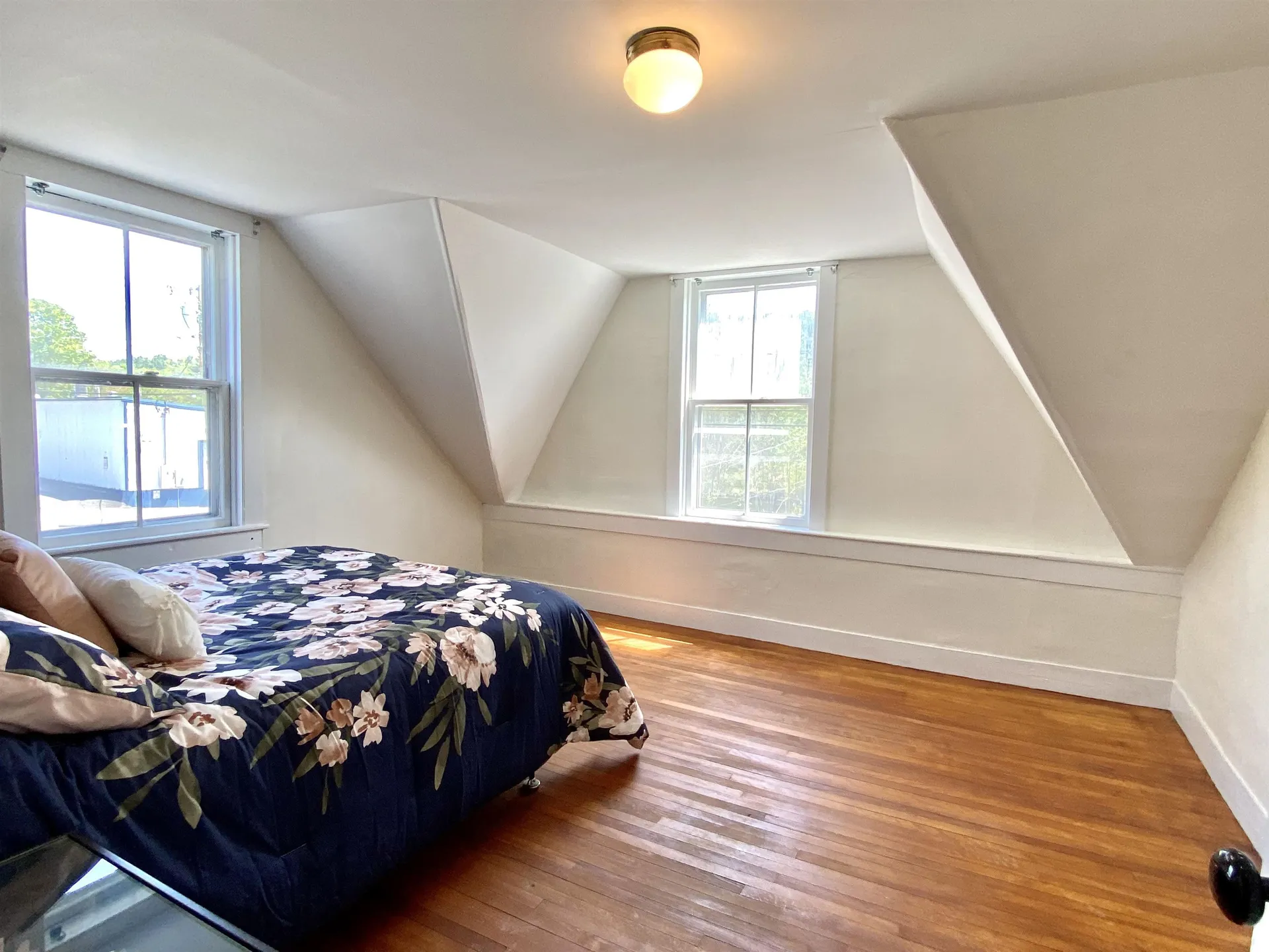 52 Lower Main Street Sunapee NH 03782