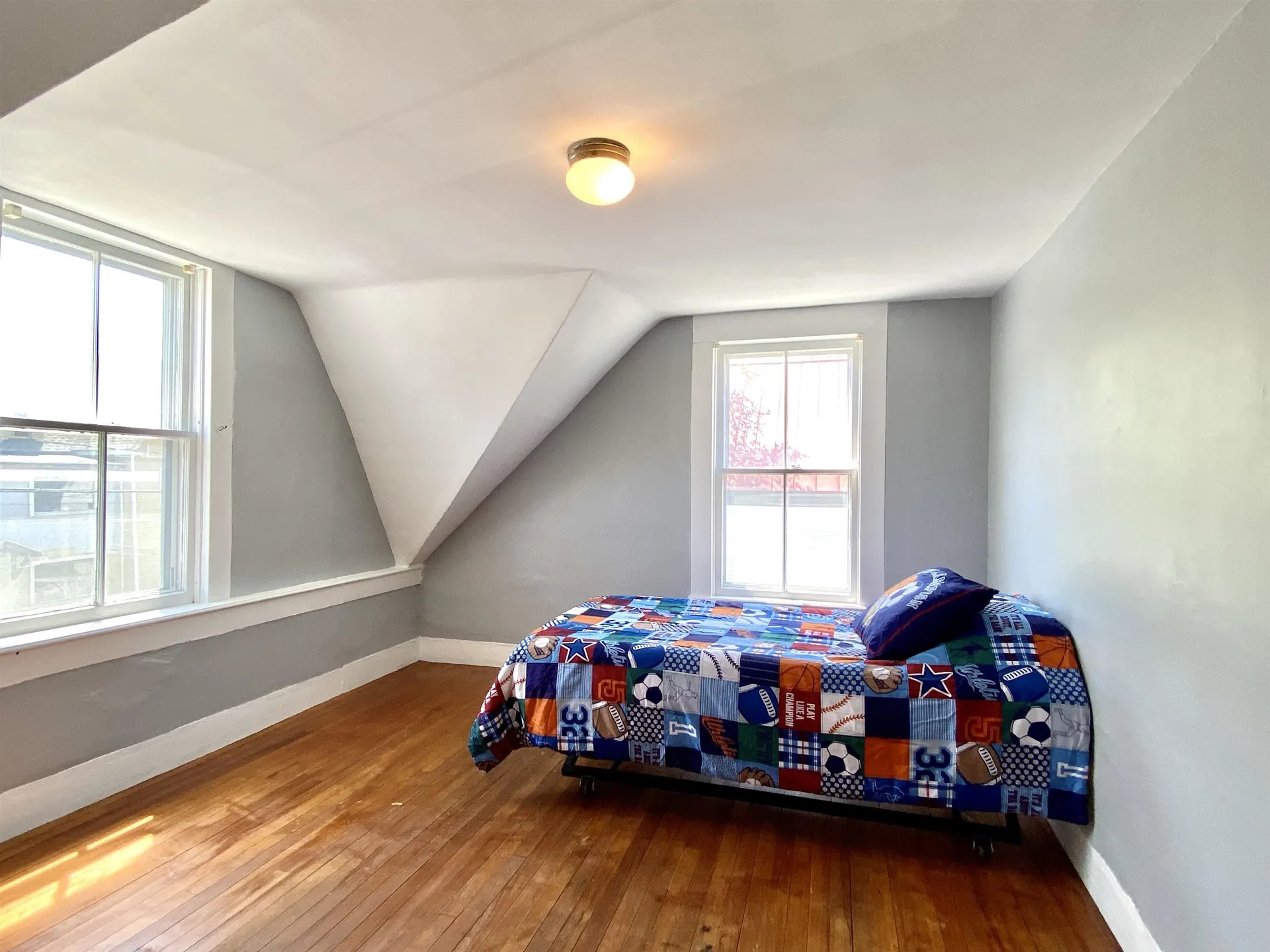 52 Lower Main Street Sunapee NH 03782
