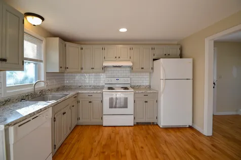 10 Sanderson Road Greenland NH 03840