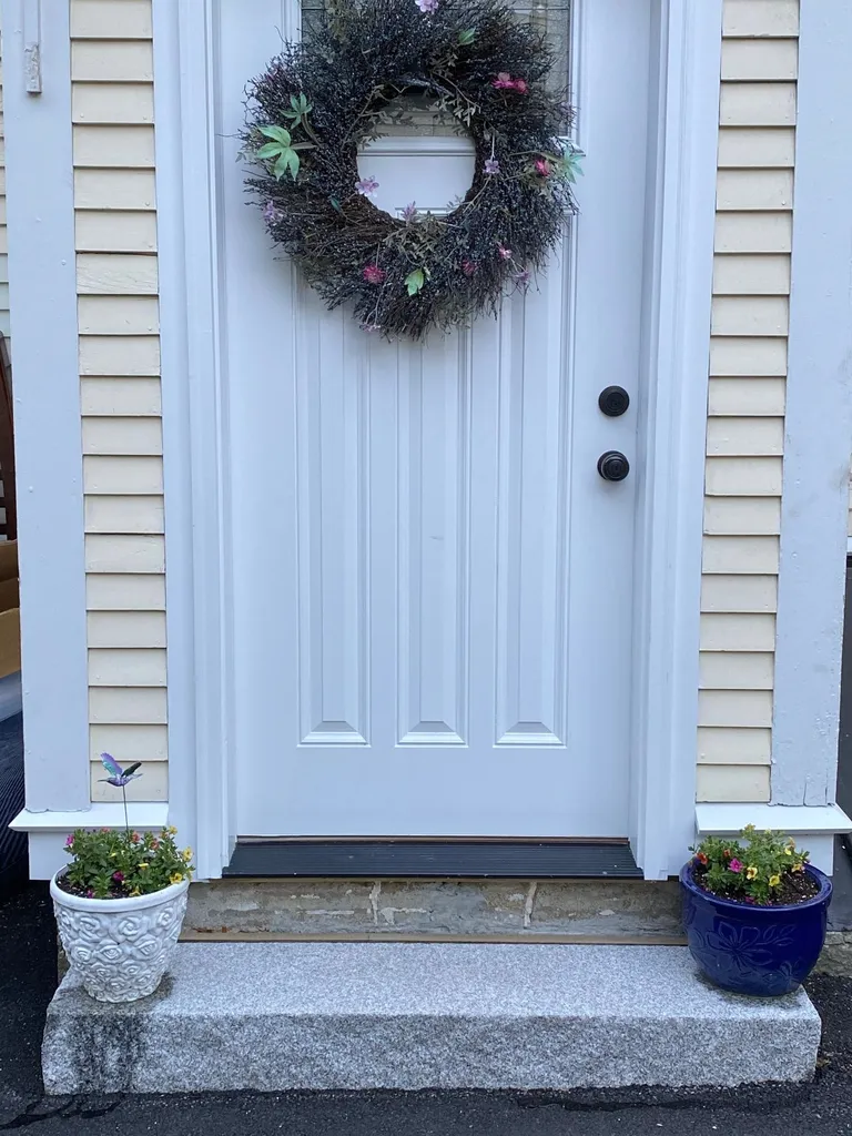 65 Hubbard Street Manchester NH 03104