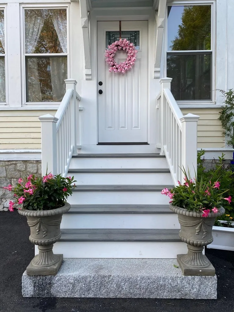 65 Hubbard Street Manchester NH 03104