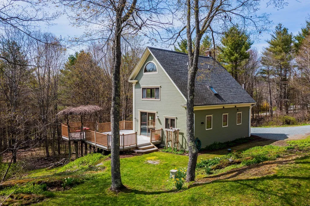 76 True Road Plainfield NH 03781