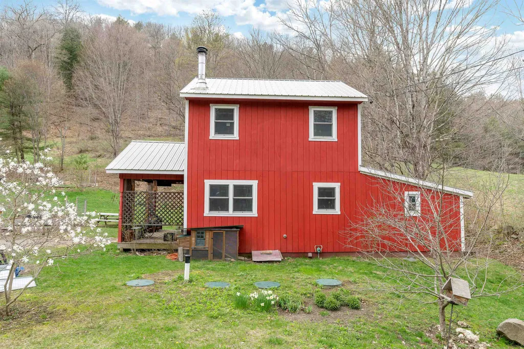 1513 Fay Brook Road Sharon VT 05065