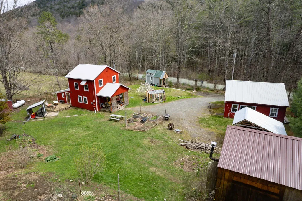 1513 Fay Brook Road Sharon VT 05065