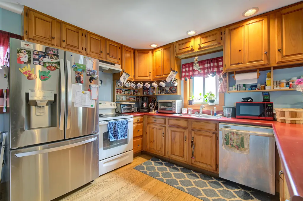 64 Kibling Hill Road Strafford VT 05072