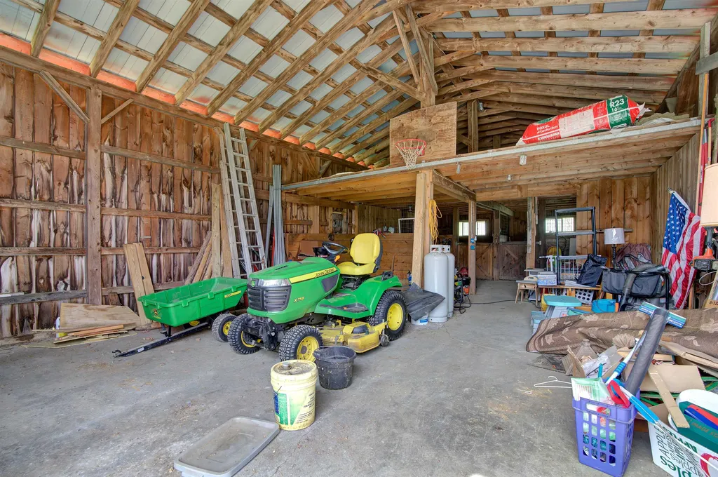 64 Kibling Hill Road Strafford VT 05072