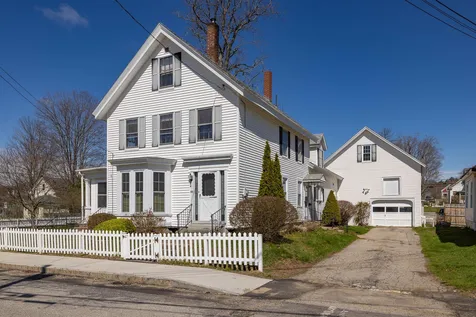 25 Pleasant Street Farmington NH 03835