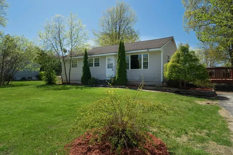 95 Indian Acres Drive Hinsdale NH 03451