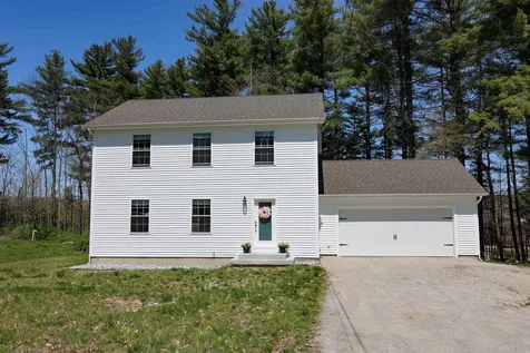 56 W Union Street Goffstown NH 03045