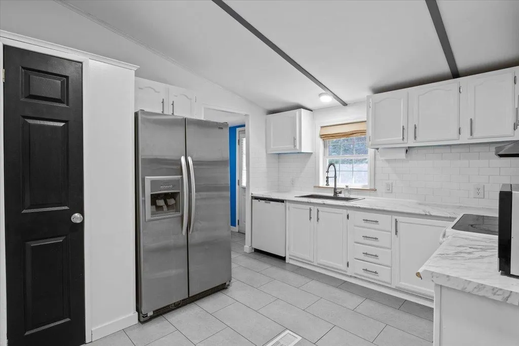 25 Zeno Road Fairfax VT 05454