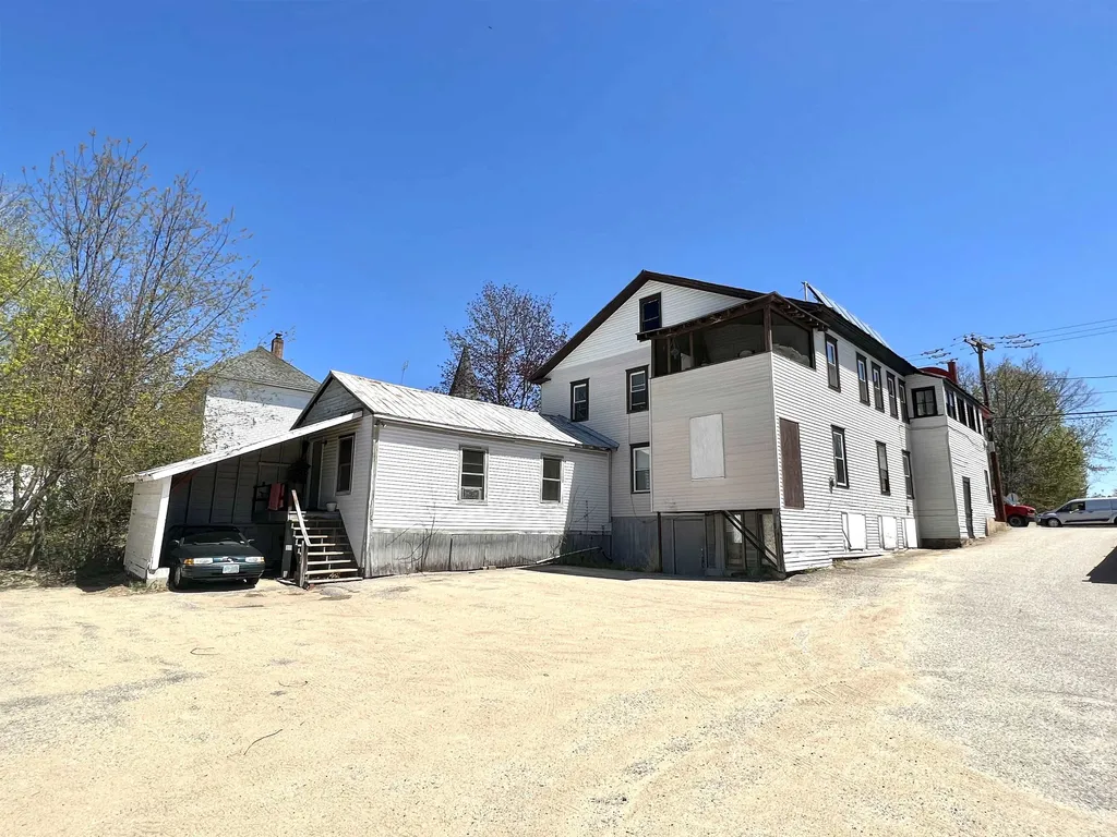 20 Washington Street Conway NH 03818