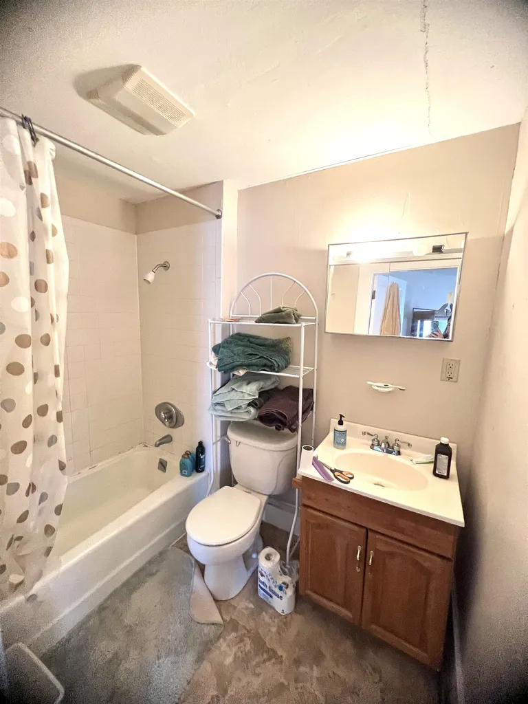 20 Washington Street Conway NH 03818