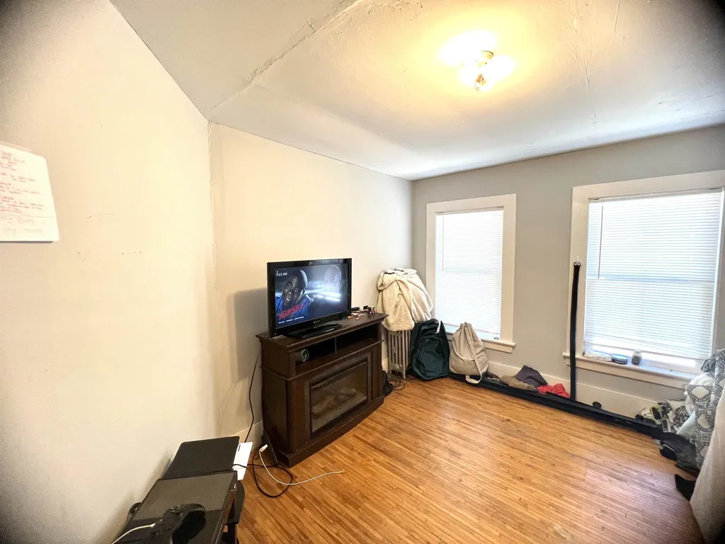 20 Washington Street Conway NH 03818