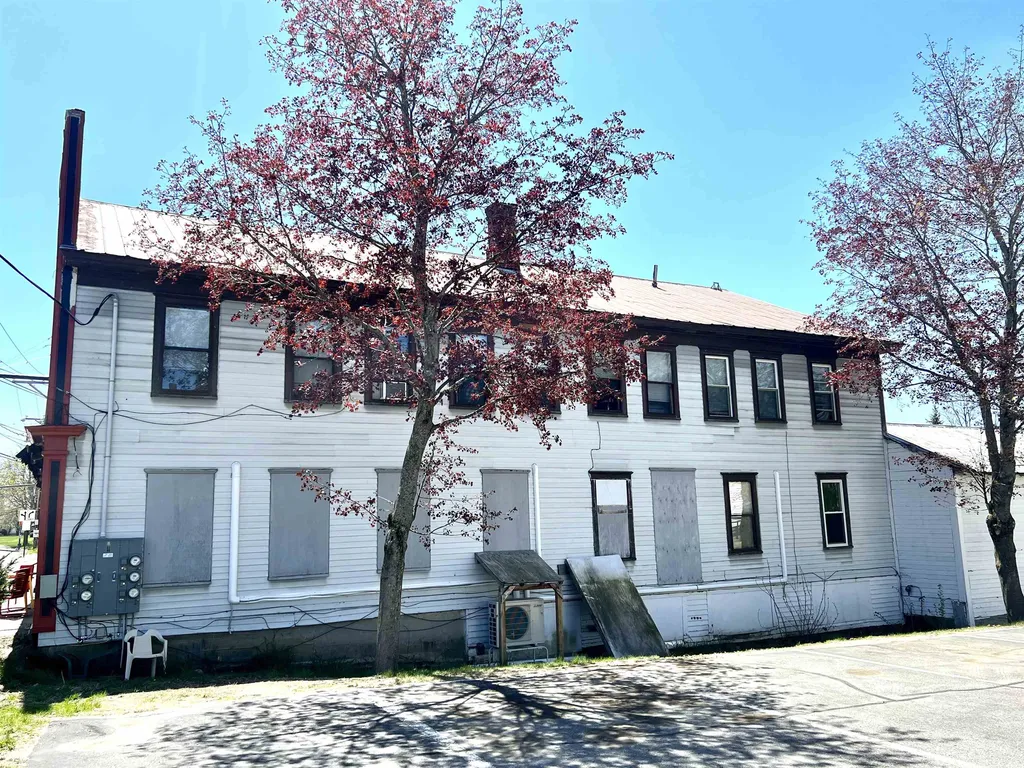 20 Washington Street Conway NH 03818