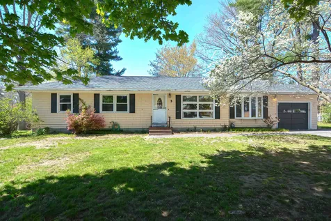 3 Sycamore Street Hudson NH 03051