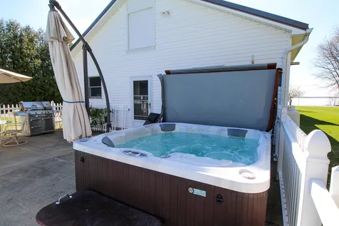 1567 West Shore Road Alburgh VT 05440