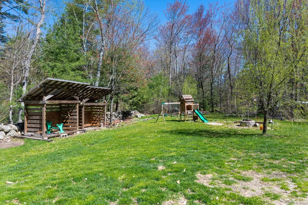 43 Holly View Drive New Ipswich NH 03071