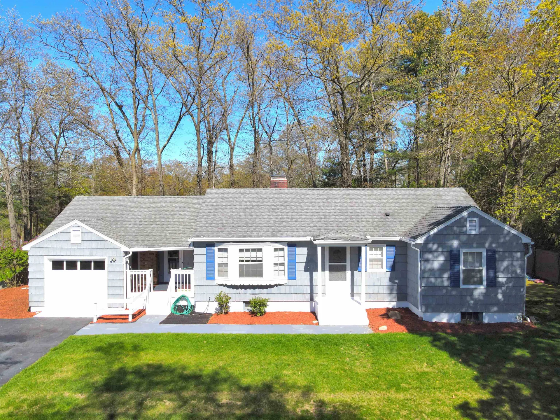 13 Hillside Drive Nashua NH 03064