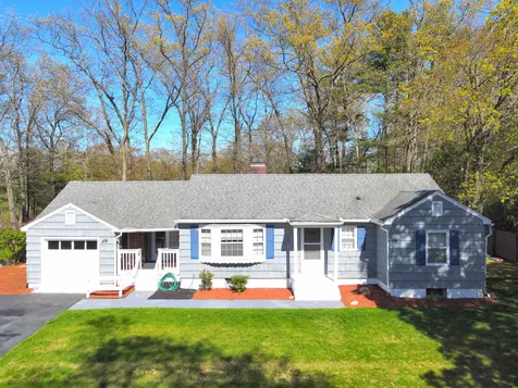 13 Hillside Drive Nashua NH 03064