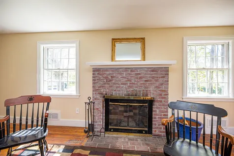 11 Robin Lane Exeter NH 03833