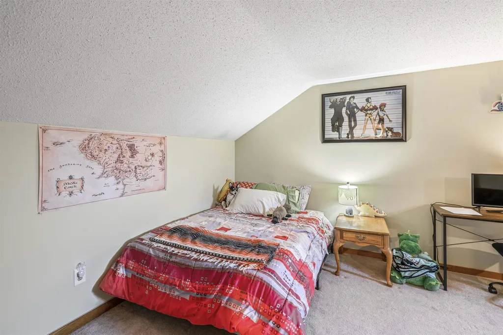 18 Dustin Homestead Rochester NH 03867