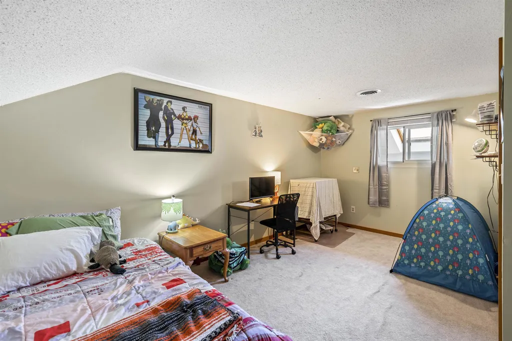 18 Dustin Homestead Rochester NH 03867