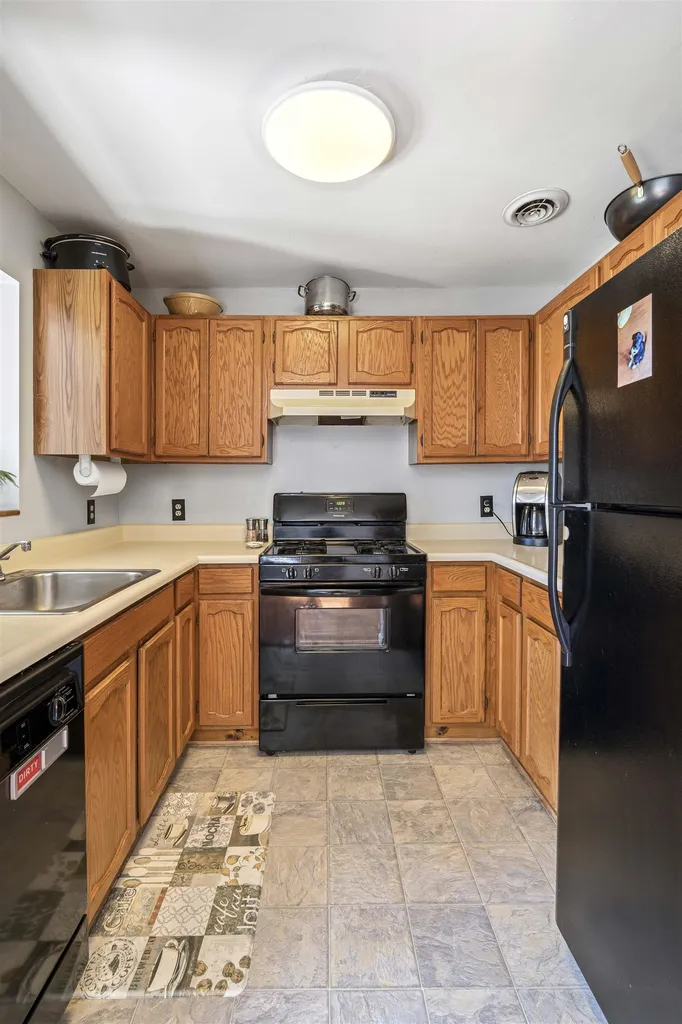 18 Dustin Homestead Rochester NH 03867