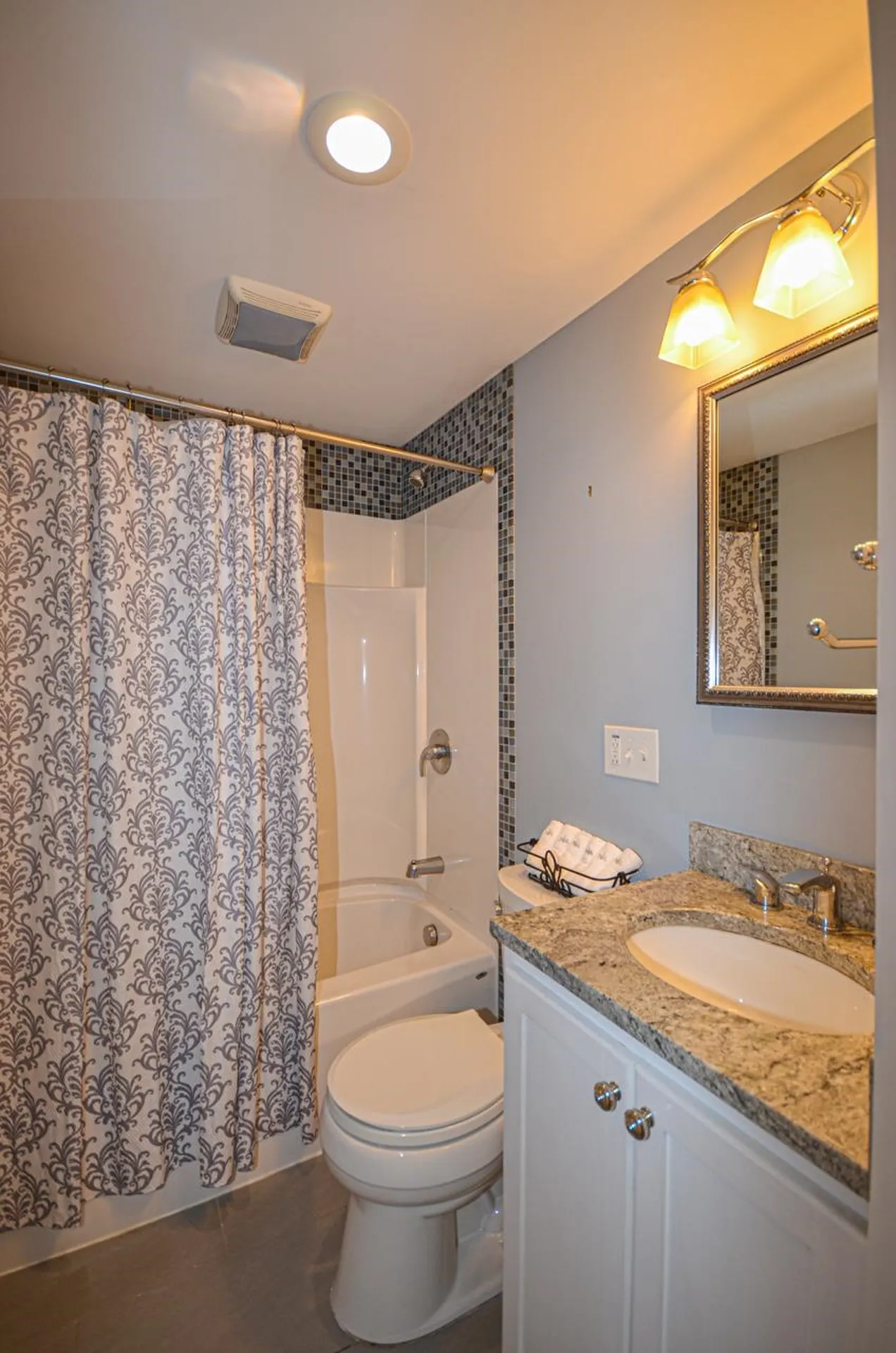 243 Elgin Avenue Manchester NH 03104