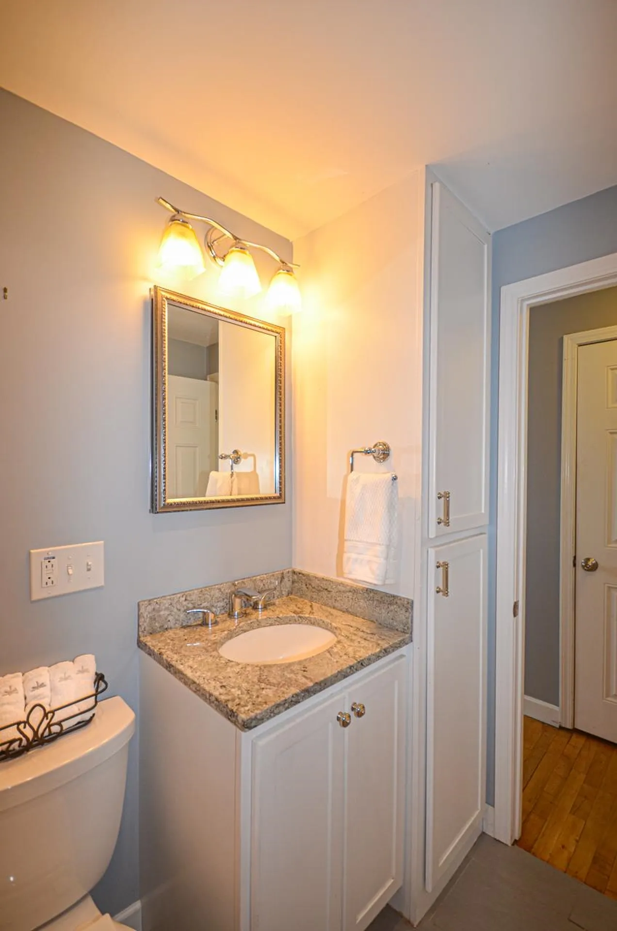 243 Elgin Avenue Manchester NH 03104