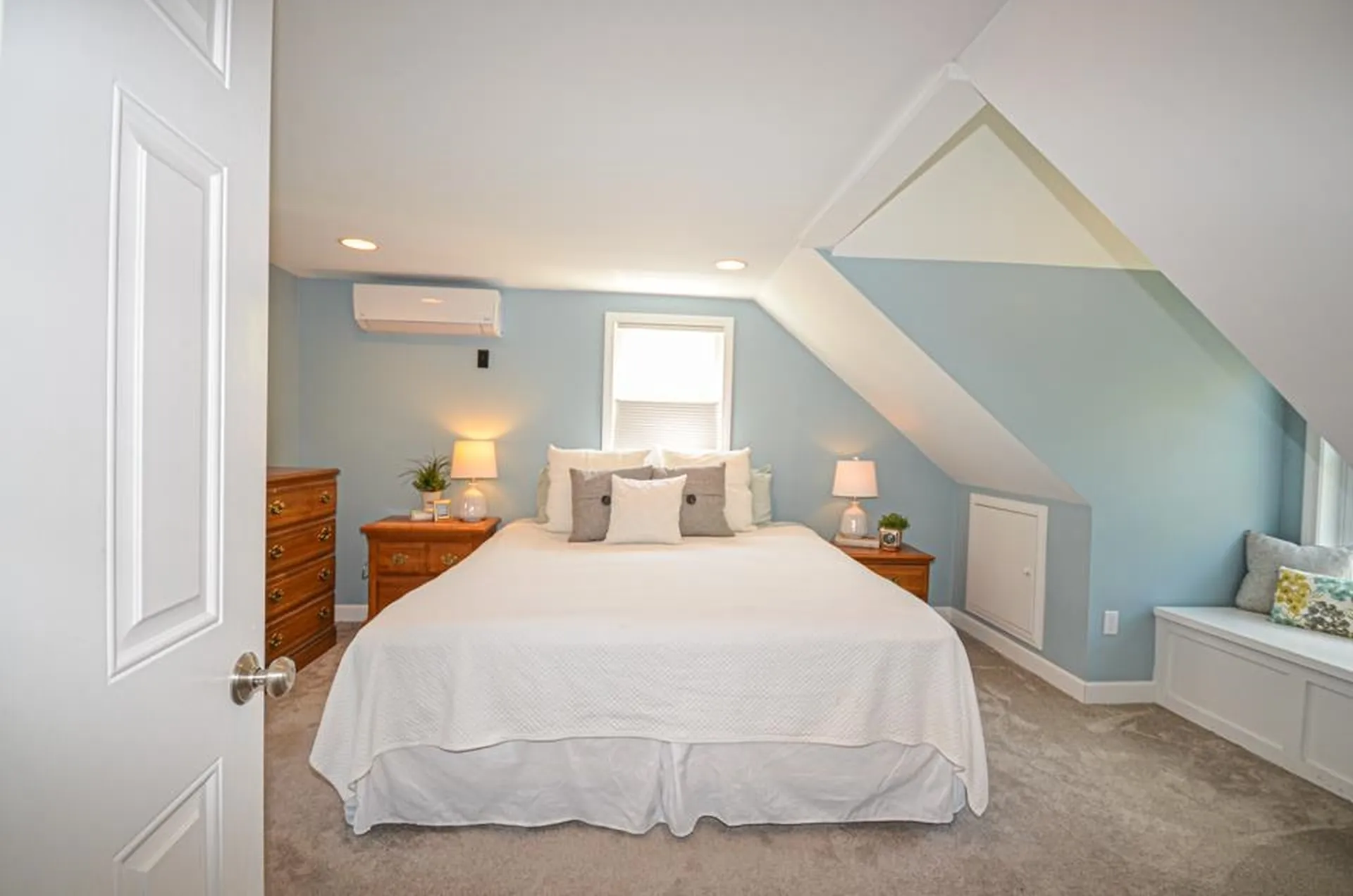 243 Elgin Avenue Manchester NH 03104
