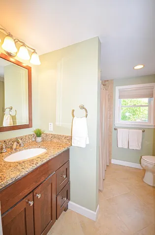 243 Elgin Avenue Manchester NH 03104