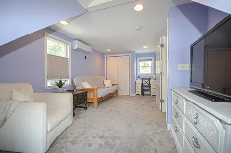 243 Elgin Avenue Manchester NH 03104