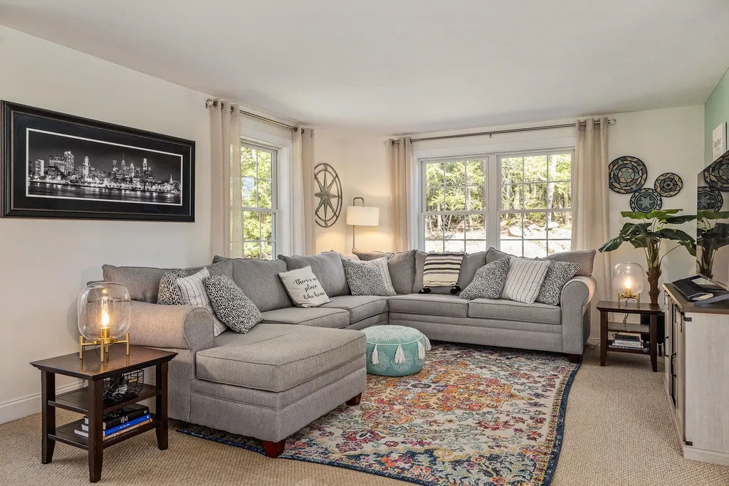 11 Rinny Lane Exeter NH 03833