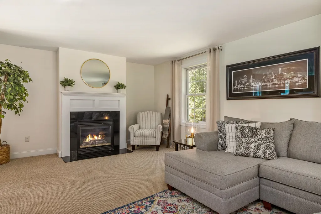 11 Rinny Lane Exeter NH 03833