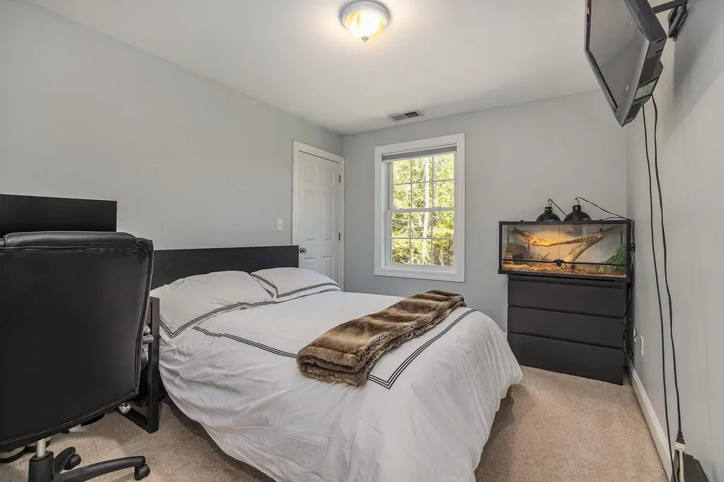 11 Rinny Lane Exeter NH 03833