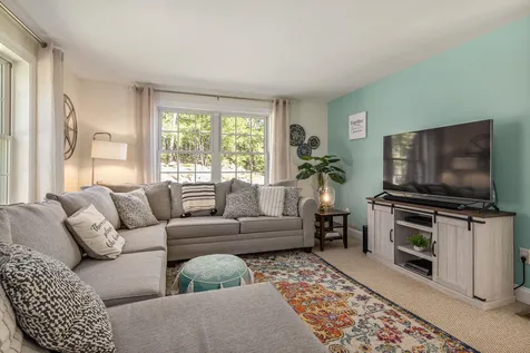 11 Rinny Lane Exeter NH 03833