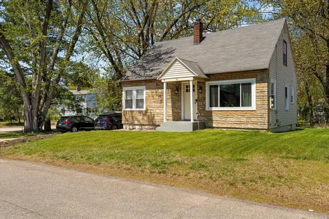 10 Johnson Street Manchester NH 03103