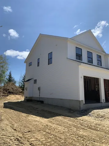 4 Tanya Lane Brentwood NH 03833