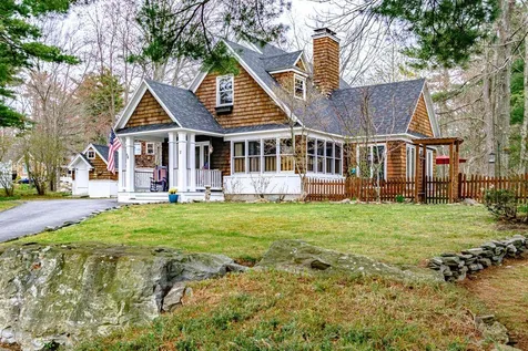 7 Cottage Park Road Portland ME 04103-3743