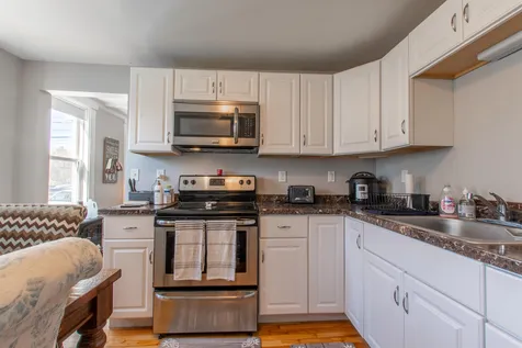 82 Main Street Plaistow NH 03865