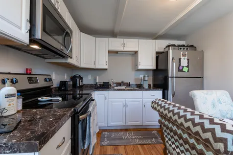 82 Main Street Plaistow NH 03865