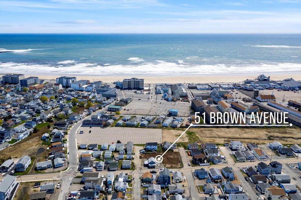 51 Brown Avenue Hampton NH 03842