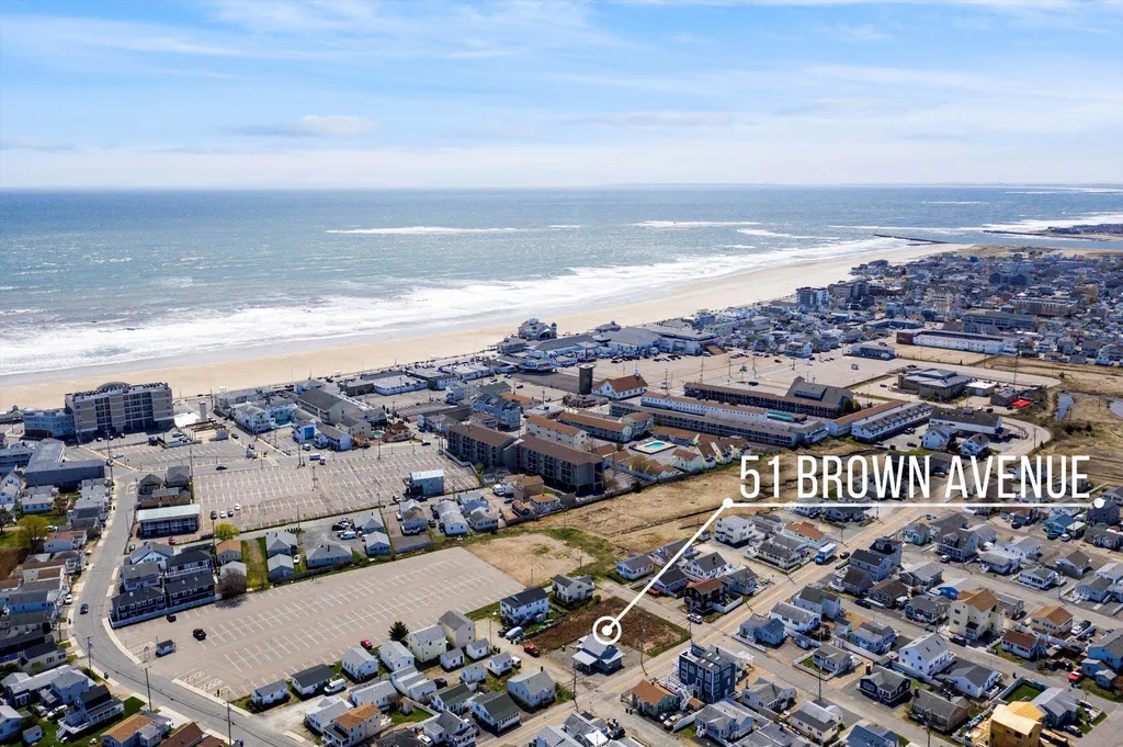 51 Brown Avenue Hampton NH 03842