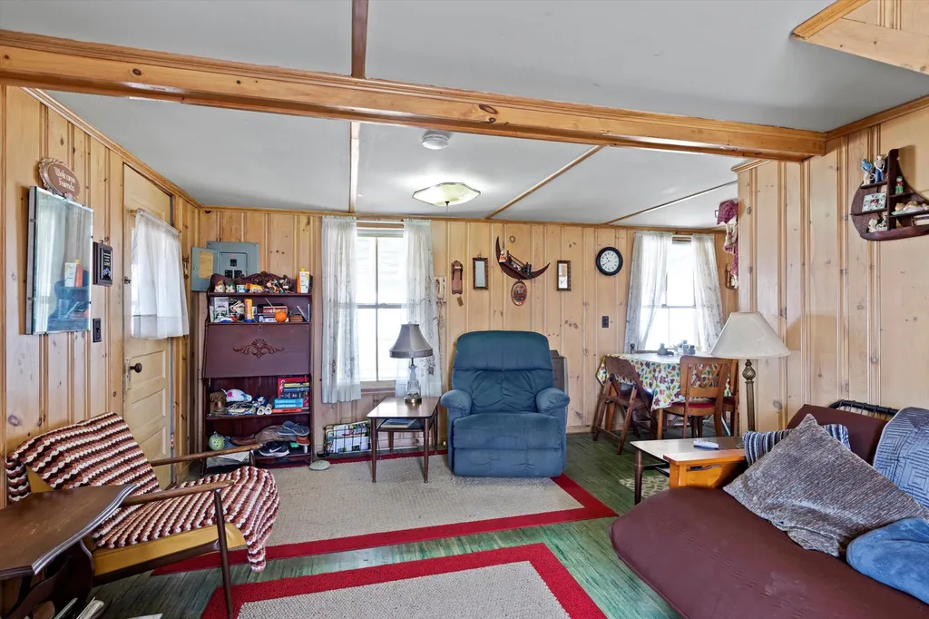 51 Brown Avenue Hampton NH 03842