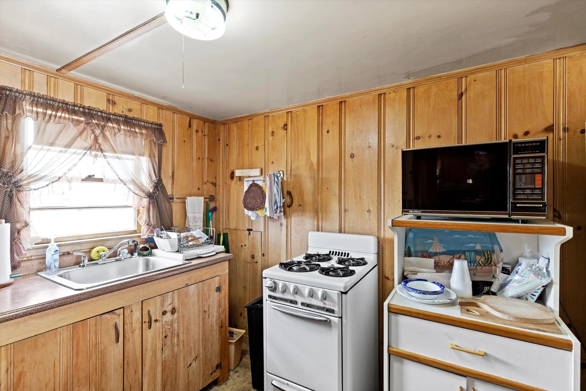 51 Brown Avenue Hampton NH 03842