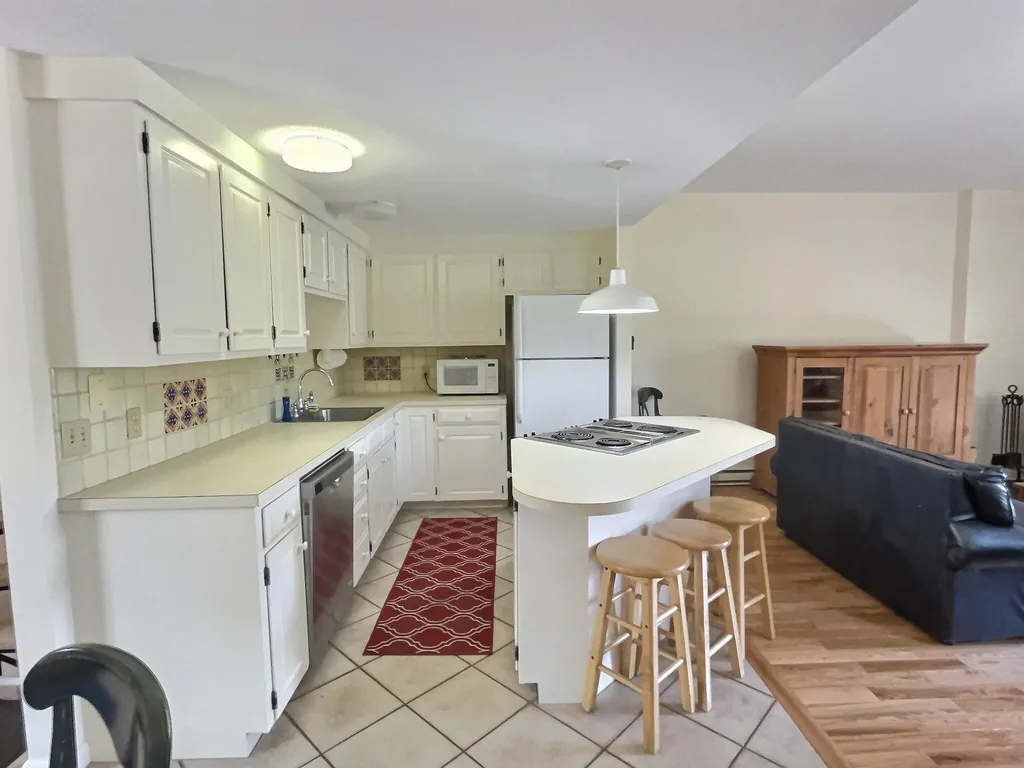 8 Bay Tree Lane Grantham NH 03753
