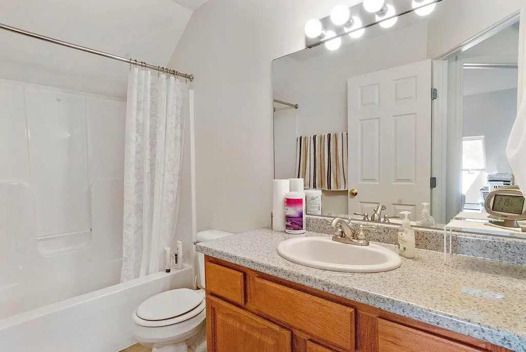 6 Apple Blossom Drive Lebanon NH 03784